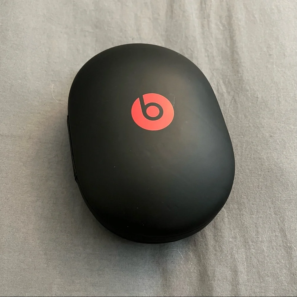 Beats studio3 headphones - Picture 3 of 15